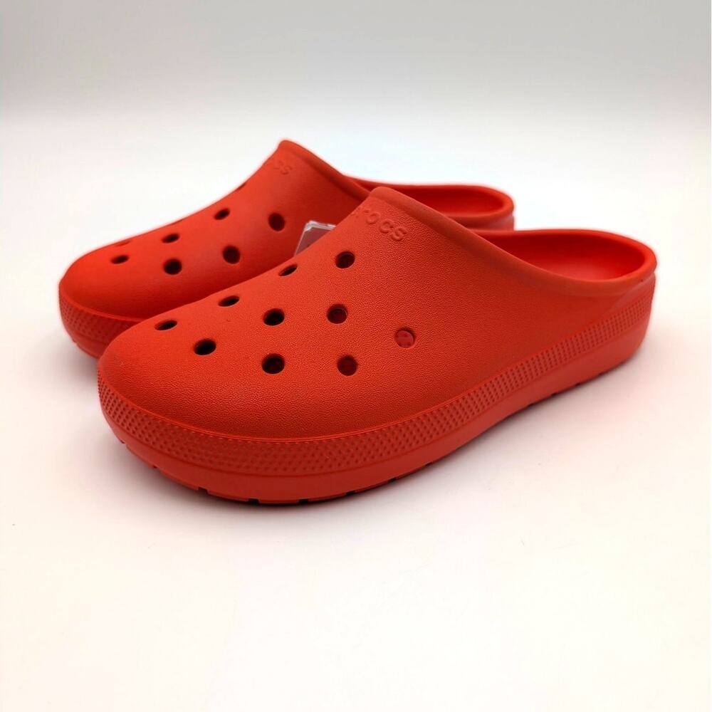 Crocs Classic Low Profile Slip-On Clogs Shoes Unisex Lava Size USW7/M5 EU37.5